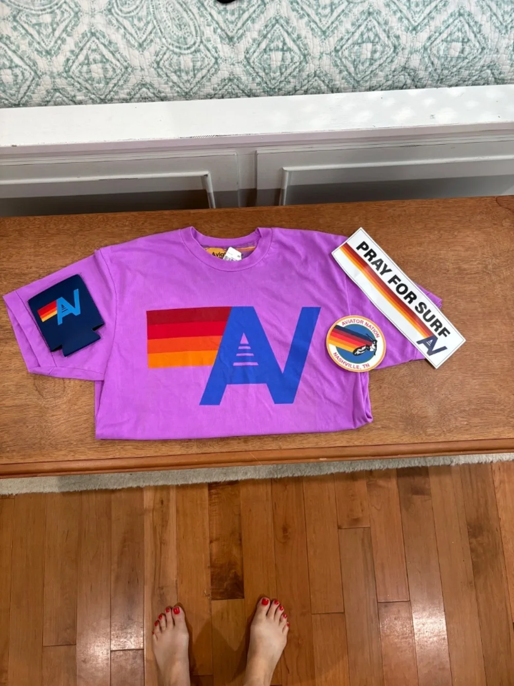 Bundle of 4 Aviator nation items LOGO BOYFRIEND TEE - NEON PURPLE - Picture 6 of 10